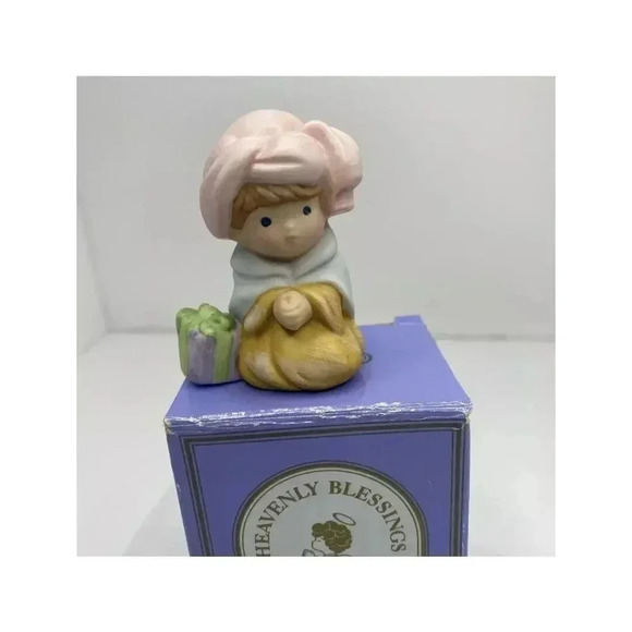 Vintage AVON Heavenly Blessings‎ Nativity collection 1986 Three Wiseman With Box - Picture 3 of 13
